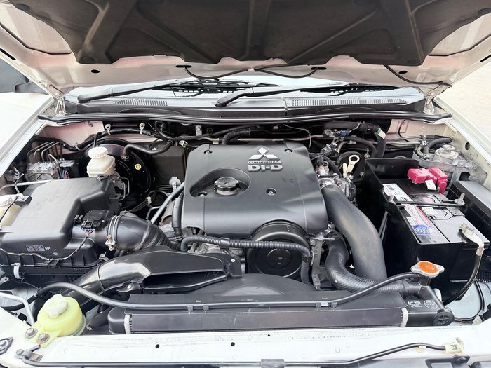 2013 Mitsubishi Triton GLX MN MY13 4x2 White