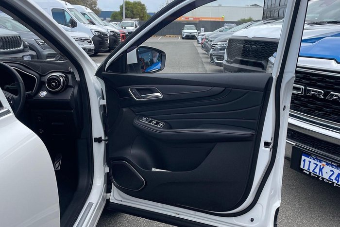 2022 MG HS Plus EV Essence