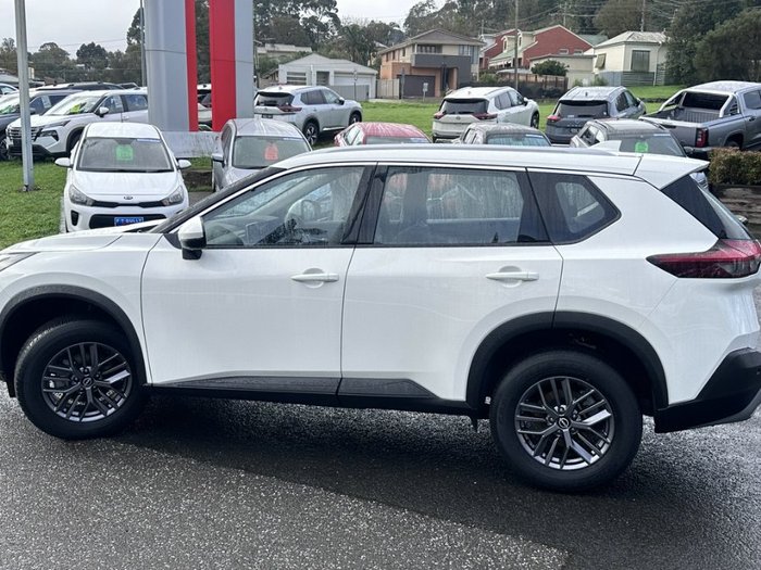 2023 Nissan X-TRAIL ST
