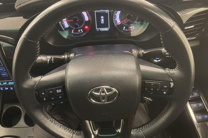 2018 Toyota Hilux Rugged X GUN126R 4X4 Dual Range Silver Sky
