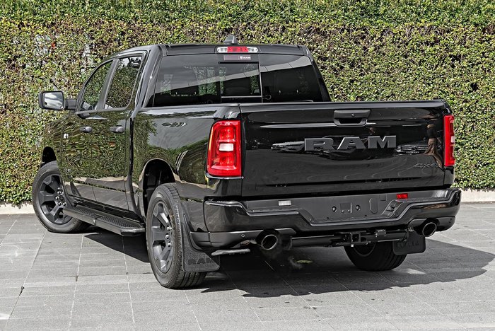 2026 RAM 1500 Express Black Edition Hurricane SO
