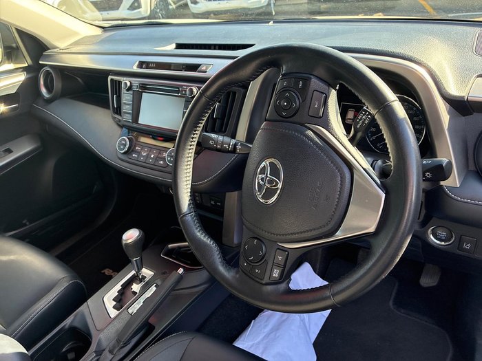 2017 Toyota RAV4 Cruiser ASA44R AWD White