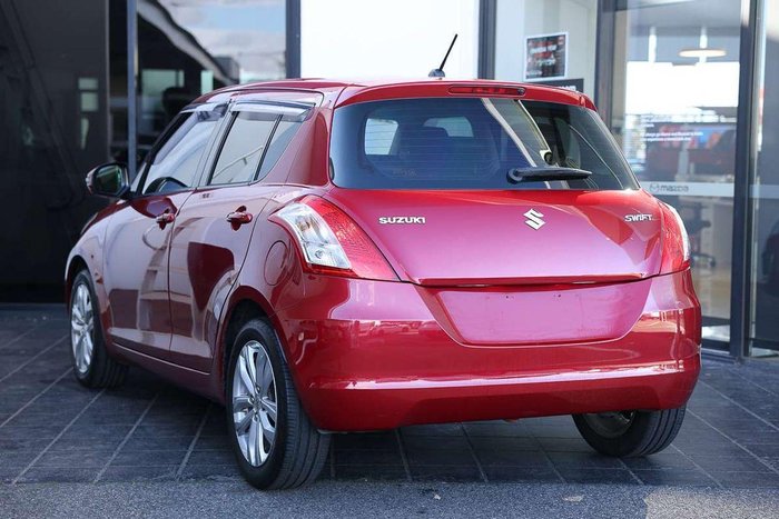 2016 Suzuki Swift GLX Navigator