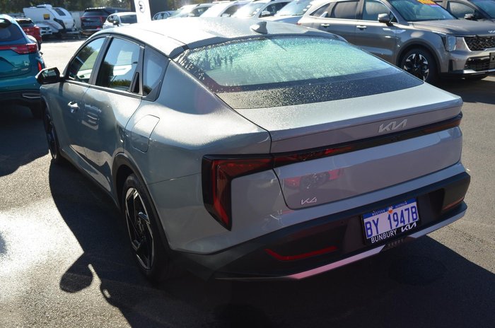 2025 Kia K4 Sport
