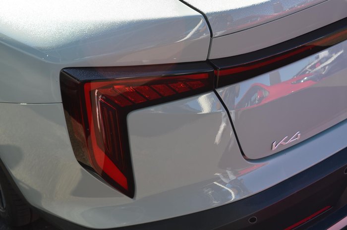 2025 Kia K4 Sport