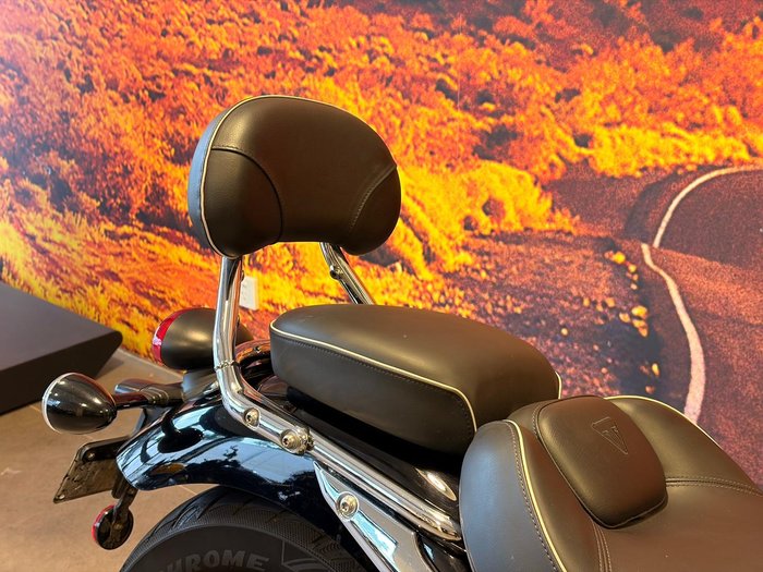 2022 Triumph Bonneville Speedmaster Speedmaster Red