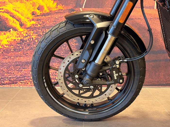 2026 Triumph Tracker 400 Tracker Black