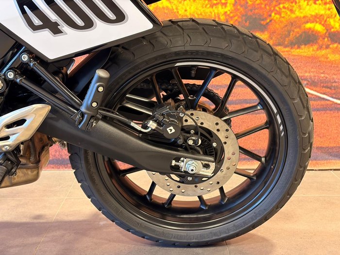 2026 Triumph Tracker 400 Tracker Black