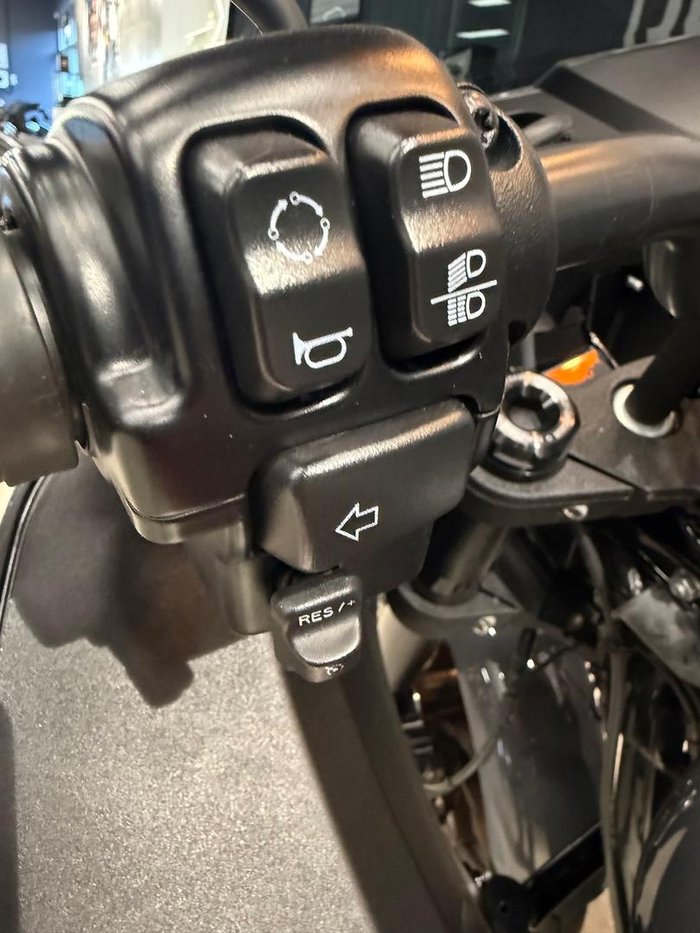 2022 Harley-Davidson Low Rider ST 117 (FXLRST) Softail