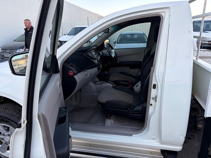 2012 Mitsubishi Triton GLX
