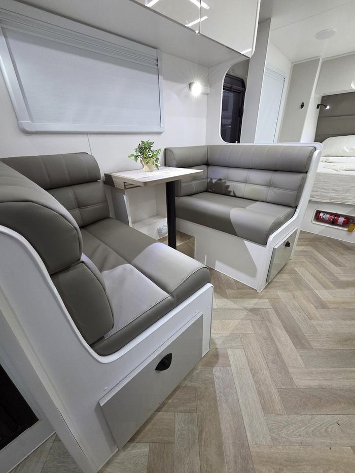 2026 Safari Caravans Oasis186