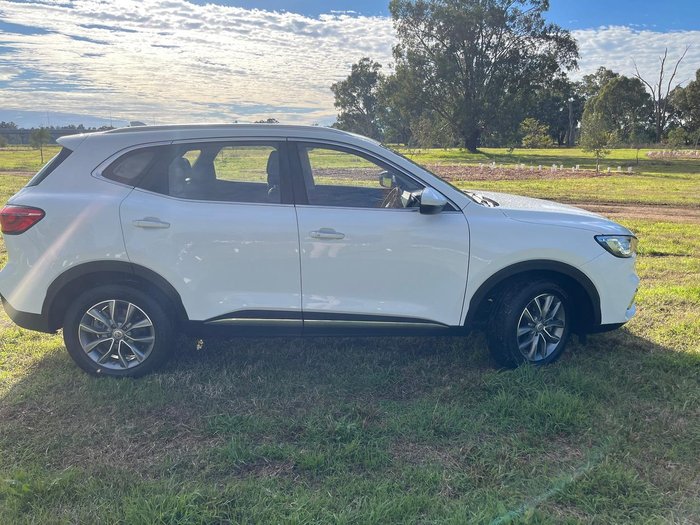 2023 MG HS Vibe