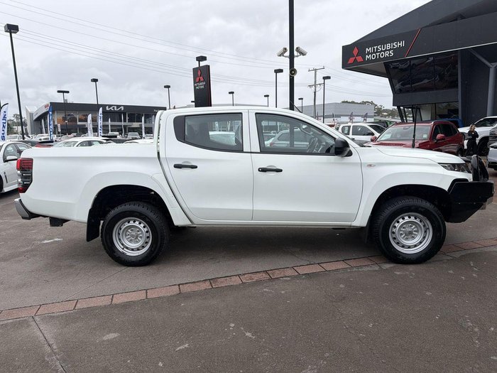 2021 Mitsubishi Triton GLX