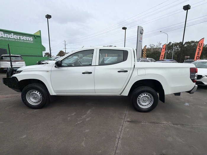 2021 Mitsubishi Triton GLX