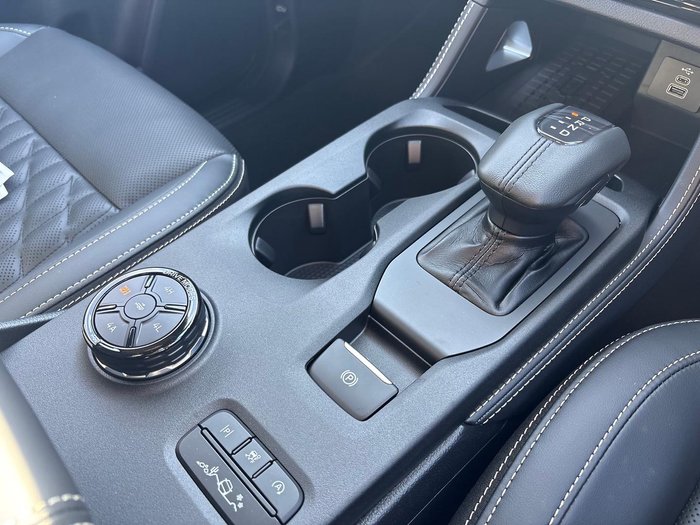 2026 Ford Everest Platinum
