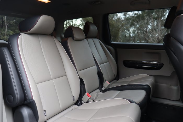 2019 Kia Carnival SLi