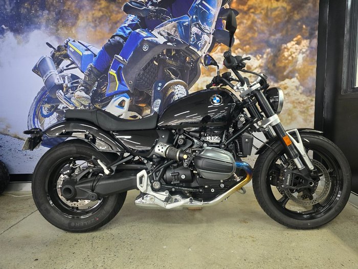 2024 BMW Motorrad R 12 HL BLACK