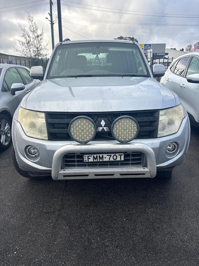2013 Mitsubishi Pajero GLX-R