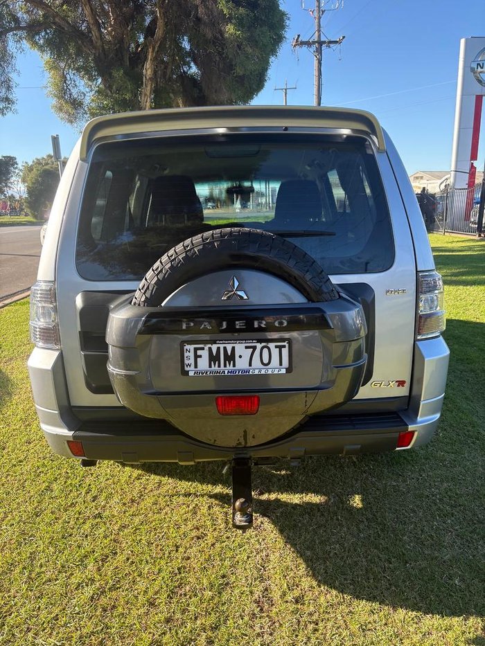 2013 Mitsubishi Pajero