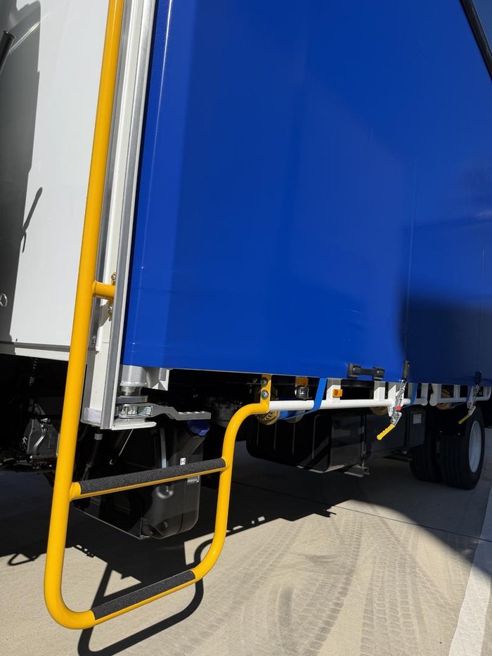 2026 Isuzu F Series FRR 110-240 AM R52 Freightpack