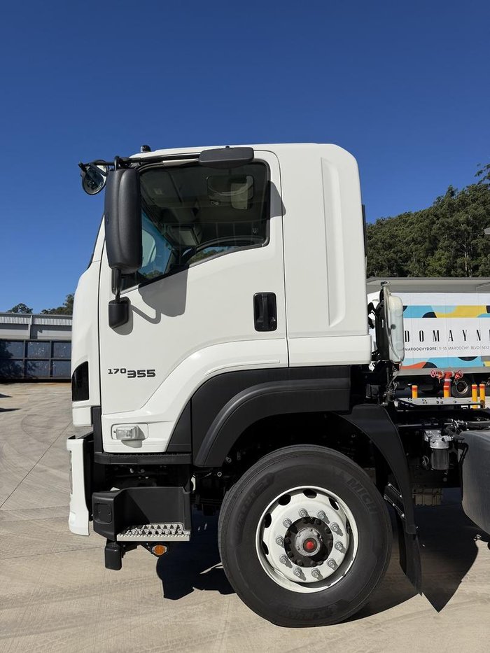2025 Isuzu F Series