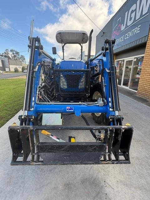2017 New Holland Tt4.90