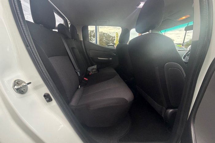 2016 Mitsubishi Triton GLS