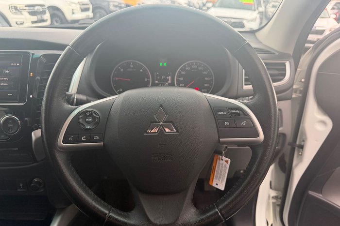 2016 Mitsubishi Triton GLS
