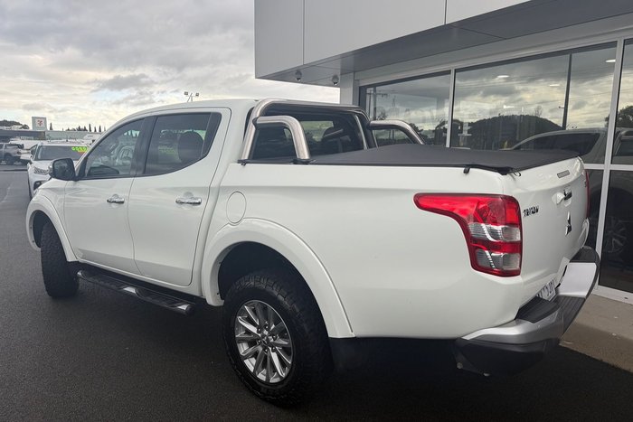 2016 Mitsubishi Triton GLS