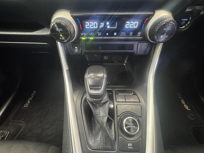 2023 Toyota RAV4 GXL