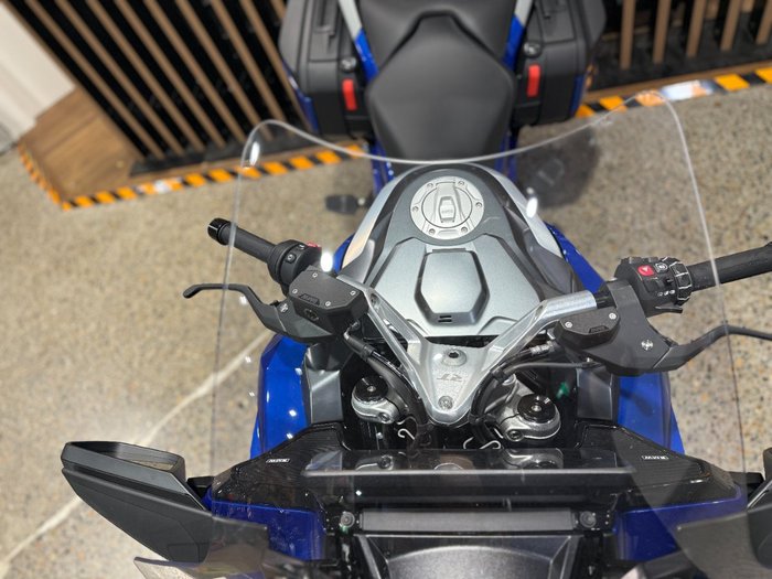 2026 BMW Motorrad 2026 BMW 1300CC R 1300 RT Impulse RACING-BLU