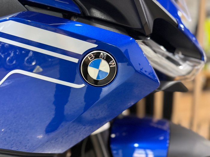 2026 BMW Motorrad 2026 BMW 1300CC R 1300 RT Impulse RACING-BLU
