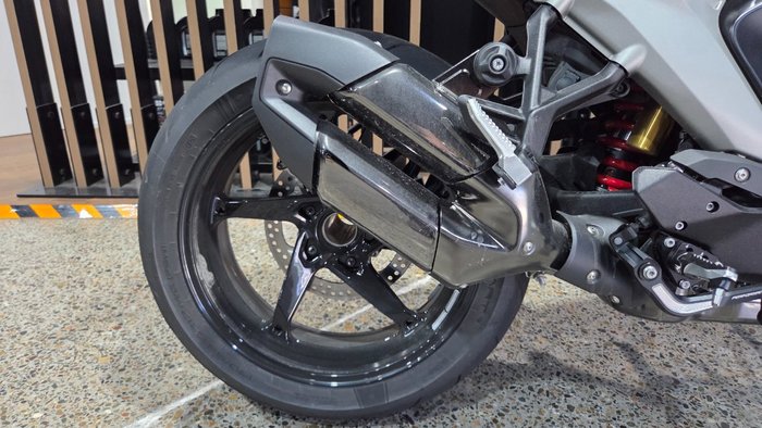 2026 BMW Motorrad R 1300 RS LIGHTWHITE UNI