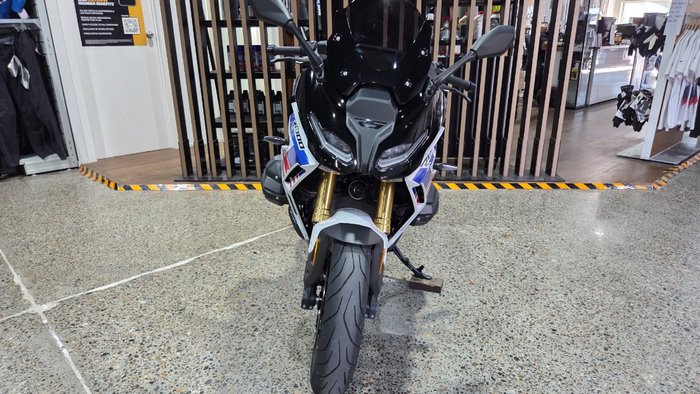 2026 BMW Motorrad R 1300 RS LIGHTWHITE UNI