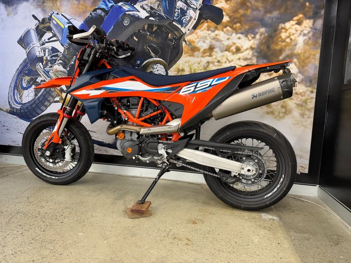 2023 Ktm 690 SMC R ORANGE