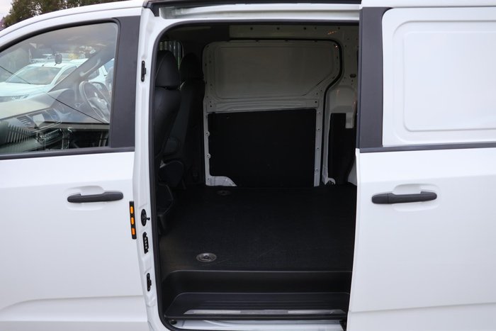 2020 LDV G10 9