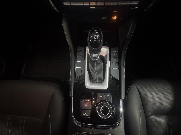 2022 Isuzu MU-X LS-T