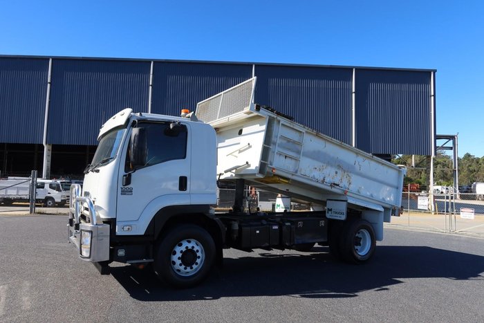 2014 Isuzu F Series