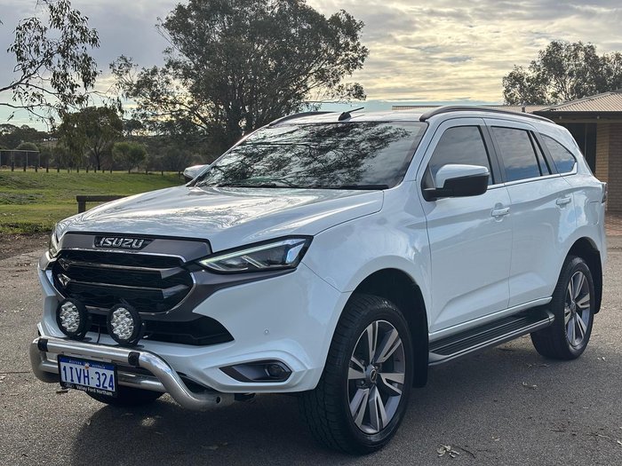 2023 Isuzu MU-X LS-T