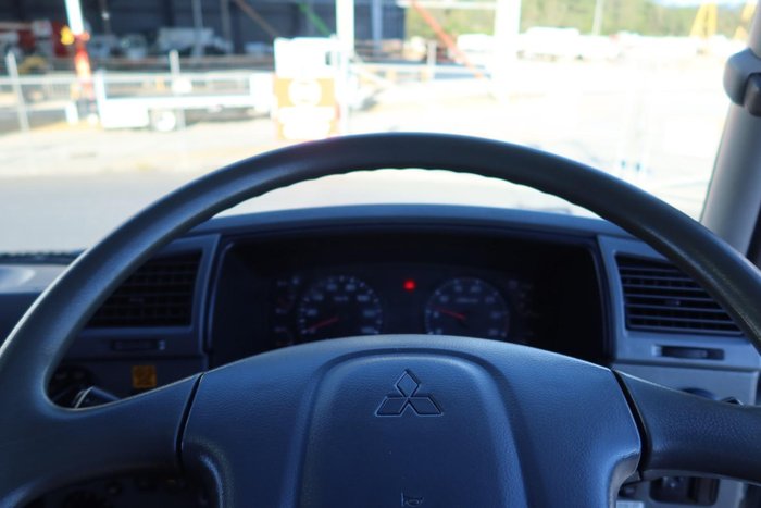 2008 Mitsubishi Fighter FM65F 10.0