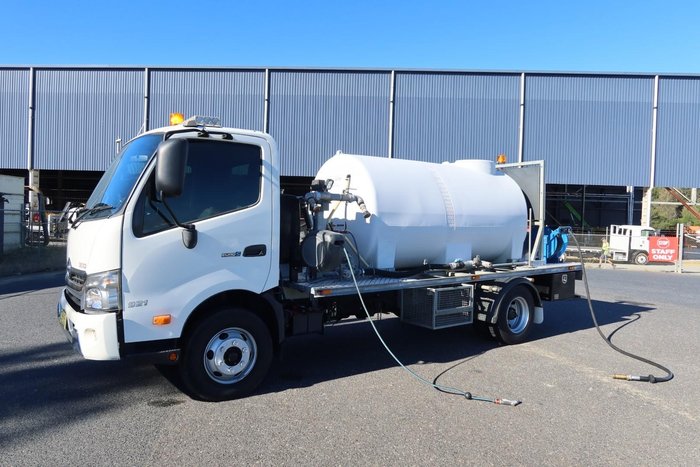 2018 Hino 300 Series