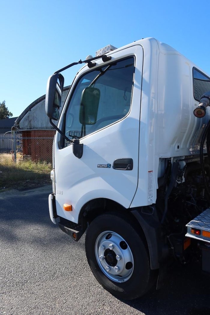 2018 Hino 300 Series 921