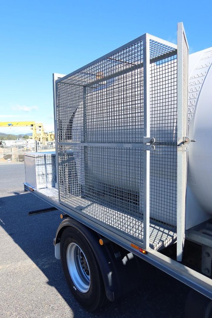 2018 Hino 300 Series 921