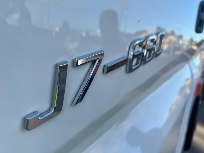 2026 FAW J7