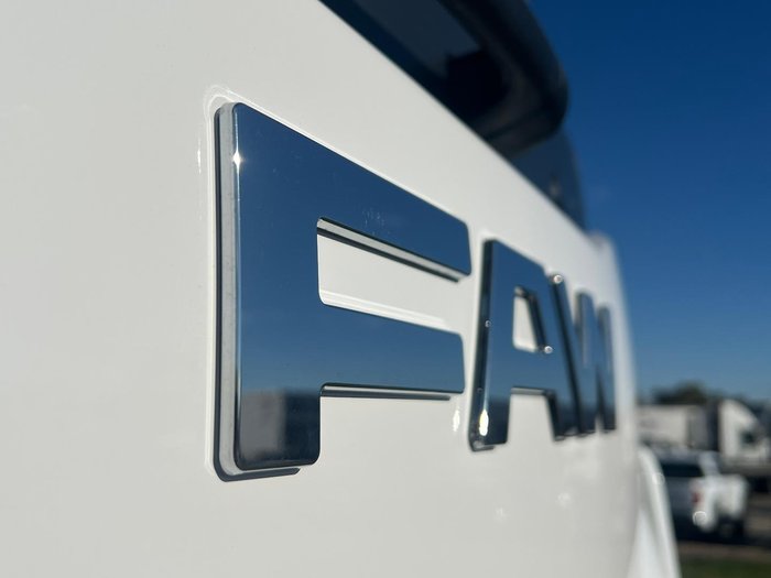 2026 FAW J7