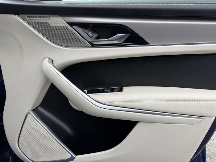 2022 Jaguar F-PACE P250 R-Dynamic SE