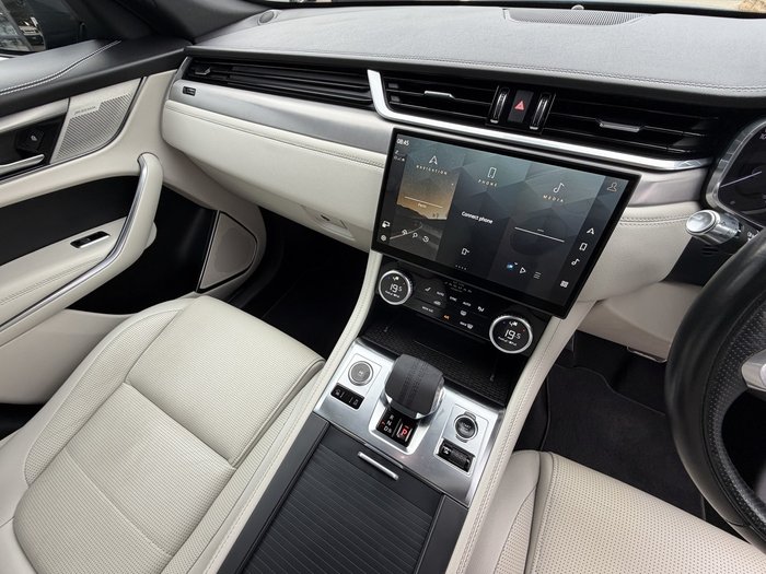 2022 Jaguar F-PACE P250 R-Dynamic SE