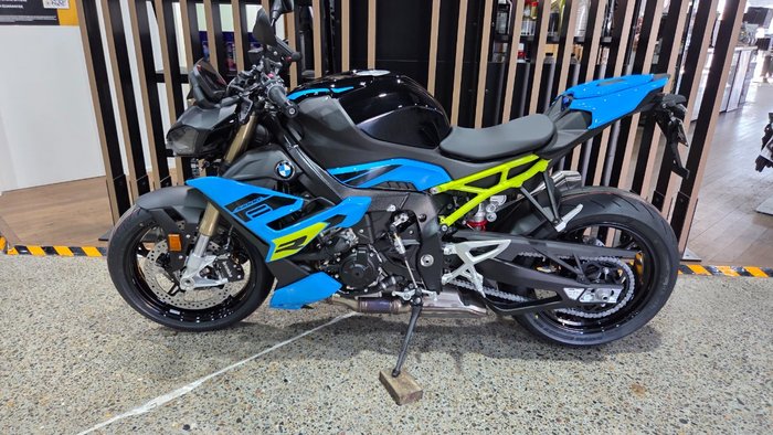 2026 BMW Motorrad S 1000 R BLUEFIRE/MUGIALLO YELLOW