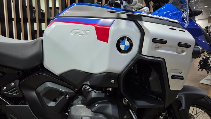 2026 BMW Motorrad R 1300 GS ADVENTURE RACINGBLUE METALLIC