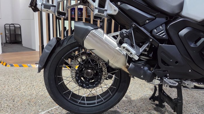 2026 BMW Motorrad R 1300 GS ADVENTURE RACINGBLUE METALLIC